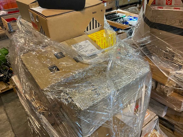 Pallet auto onderdelen - afbeelding 3 van  8