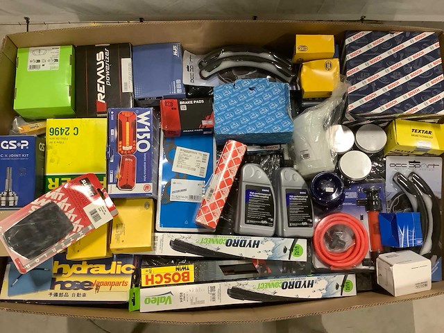 Pallet auto-onderdelen - afbeelding 1 van  9