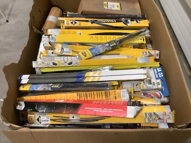 Pallet auto-onderdelen - afbeelding 4 van  6