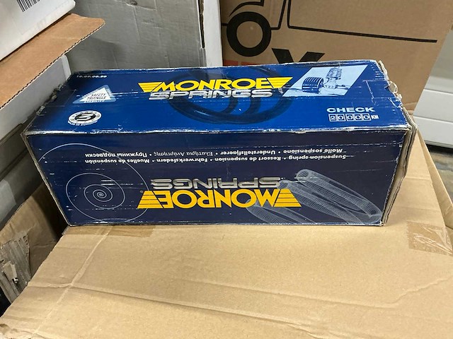 Pallet auto onderdelen - afbeelding 3 van  6