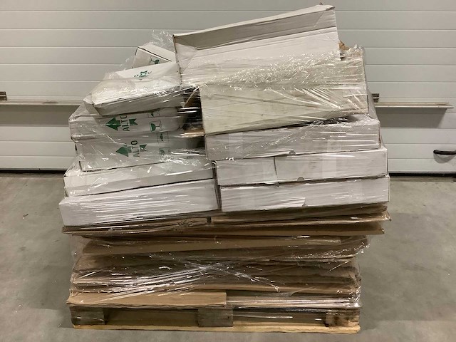 Pallet auto-onderdelen - afbeelding 2 van  4