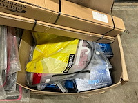 Pallet auto onderdelen - afbeelding 1 van  3