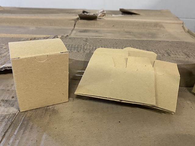 Pallet autolockdoosjes ideaal voor kleine spullen, bruin - afbeelding 4 van  4