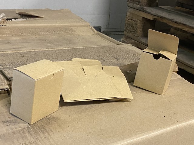 Pallet autolockdoosjes ideaal voor kleine spullen, bruin - afbeelding 2 van  4