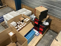 Pallet badkamer accessoires - afbeelding 1 van  8