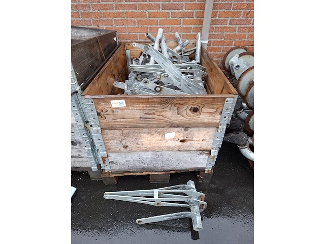 Pallet bemesteronderdelen - afbeelding 1 van  3