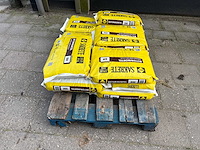 Pallet betonmortel - afbeelding 1 van  3