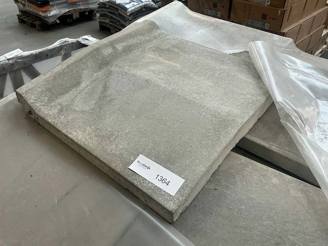 Pallet betontegel 48x49cm - afbeelding 3 van  5