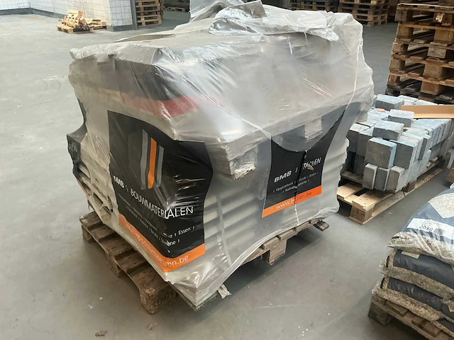 Pallet betontegel 48x49cm - afbeelding 3 van  6