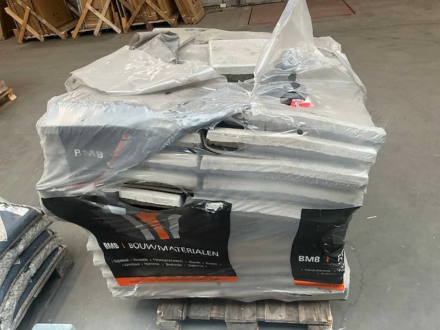 Pallet betontegel 48x49cm - afbeelding 6 van  6