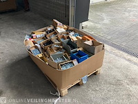 Pallet bevestigingsmateriaal - afbeelding 1 van  8