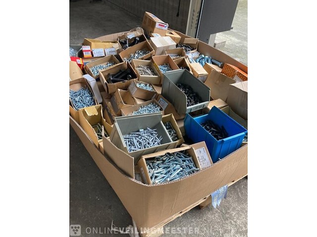 Pallet bevestigingsmateriaal - afbeelding 2 van  8