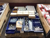 Pallet bevestigingsmaterialen