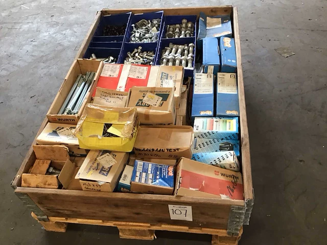 Pallet bevestigingsmaterialen - afbeelding 1 van  10