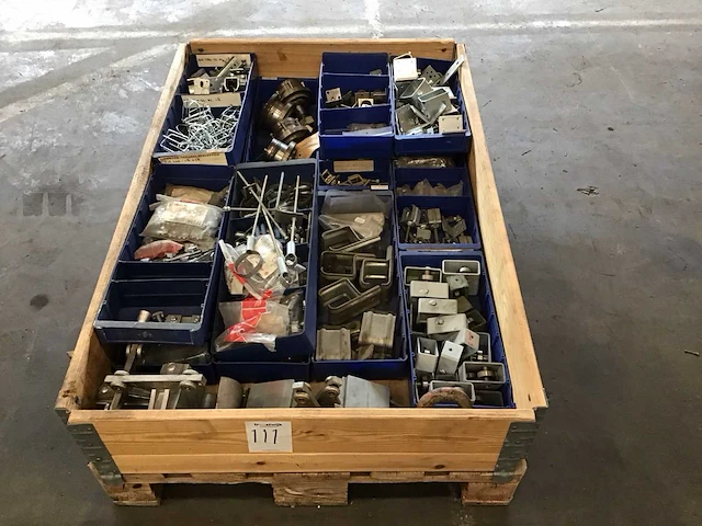 Pallet bevestigingsmaterialen - afbeelding 1 van  4