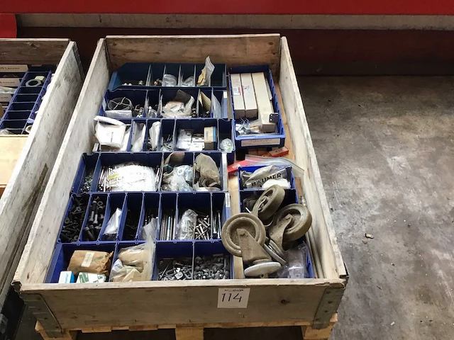 Pallet bevestigingsmaterialen - afbeelding 1 van  3