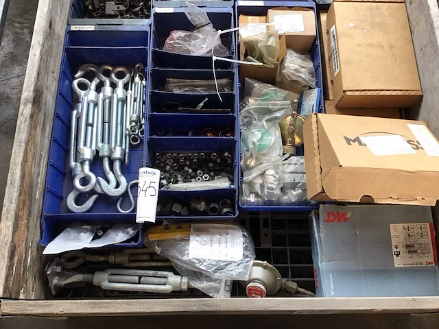 Pallet bevestigingsmaterialen - afbeelding 2 van  3