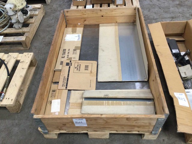 Pallet bevestigingsplaten - afbeelding 1 van  3