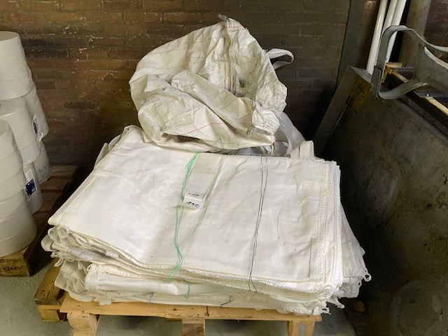 Pallet big-bags - afbeelding 1 van  2