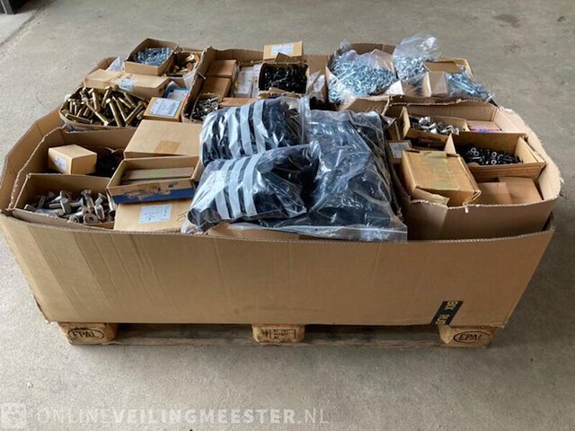 Pallet bouten en moeren - afbeelding 4 van  10