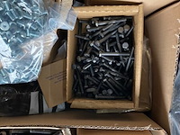 Pallet bouten en moeren - afbeelding 8 van  10