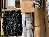 Pallet bouten en moeren - afbeelding 9 van  10