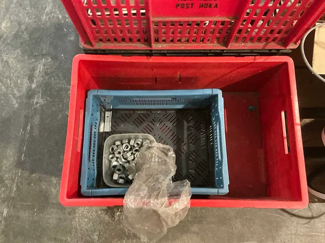 Pallet bouw- en bevestigingsmateriaal - afbeelding 2 van  6