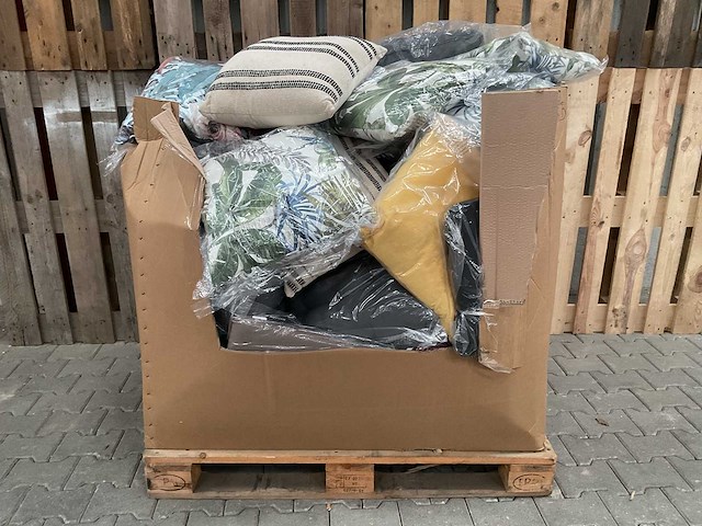 Pallet box sierkussen - diverse soorten - afbeelding 1 van  2