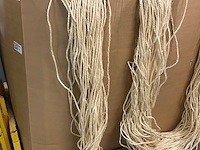 Pallet box vol gesneden sisal touw - afbeelding 2 van  5