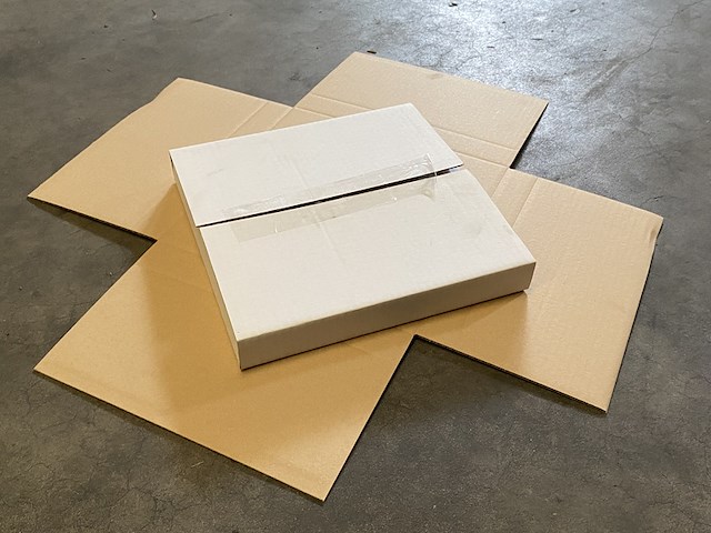 Pallet ca. 1400 stansdoos brievenbus 292x222x21mm, wit - afbeelding 3 van  3