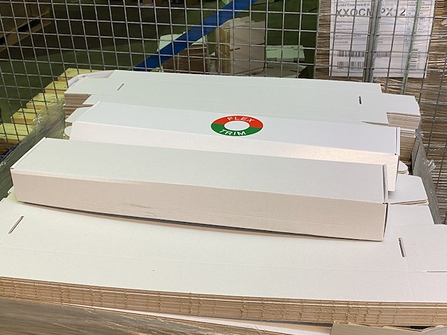 Pallet ca. 900 stansdozen 65x12x7cm, wit - afbeelding 3 van  3