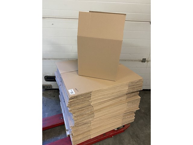 Pallet ca.105 verzenddozen 40x40x40cm, wit - afbeelding 1 van  2