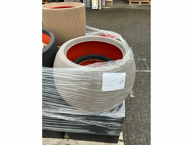 Pallet capi | bloempotten - afbeelding 3 van  7