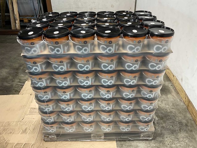 Pallet col.r tuinbeits zwart - 504 liter - afbeelding 1 van  10