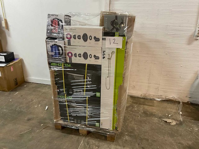 Pallet consumentengoederen - afbeelding 1 van  8
