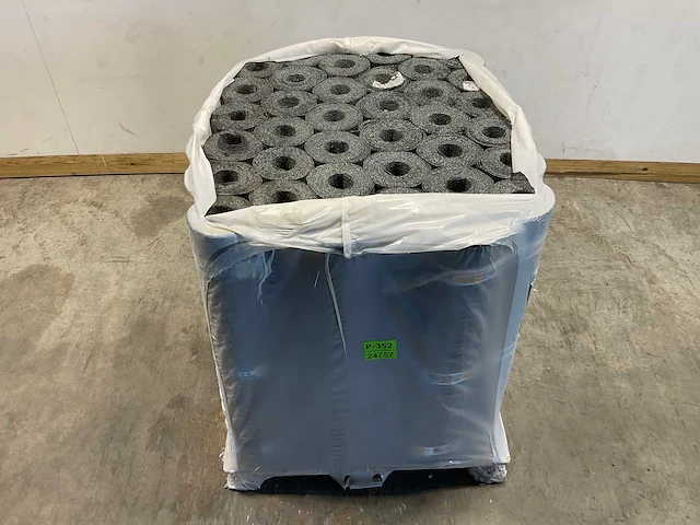 Pallet dakleer met grijze leislag - afbeelding 1 van  7