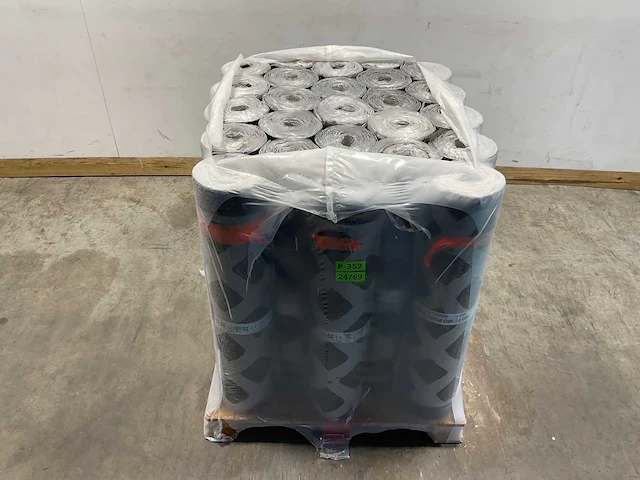 Pallet dakleer met lichtgrijze leislag - afbeelding 1 van  7