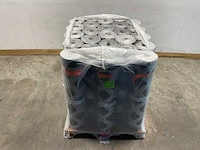 Pallet dakleer met lichtgrijze leislag
