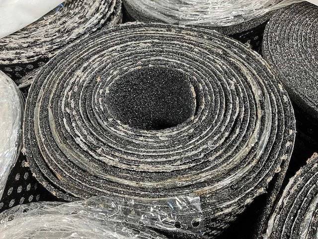 Pallet dakleer met zwarte/rode leislag - afbeelding 3 van  9