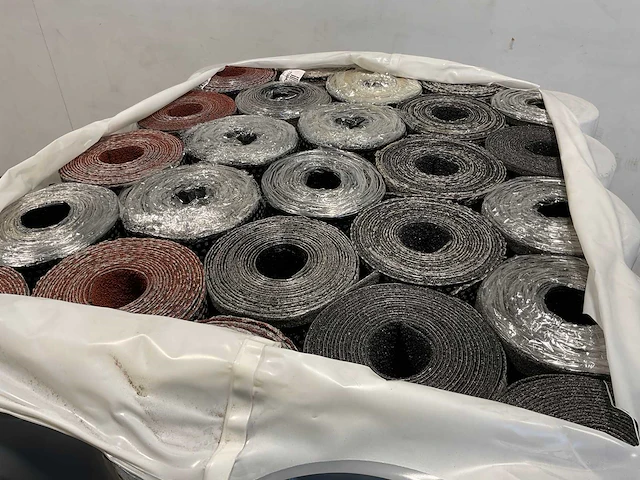 Pallet dakleer met zwarte/rode leislag - afbeelding 7 van  9
