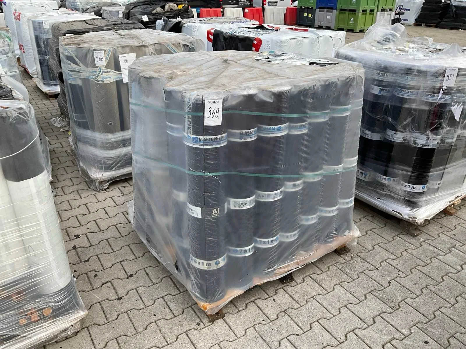 Verf ral9010, 9016 en 9003, dakbedekking, plaatstaal, tuinhuizen, machines en bouwmaterialen