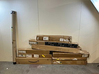 Pallet dakraam rolgordijnen - 23 items - afbeelding 3 van  10