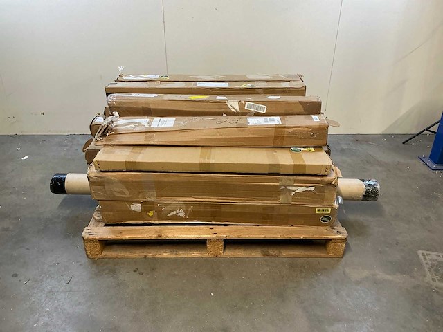 Pallet dakraam rolgordijnen - 23 items - afbeelding 5 van  10