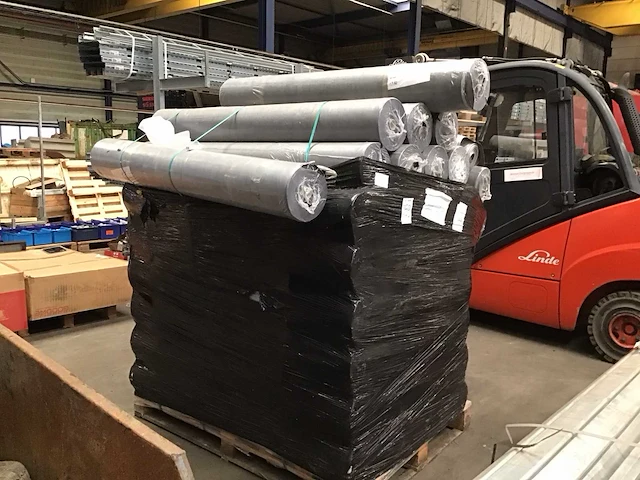 Pallet damp open dakfolie - afbeelding 1 van  5