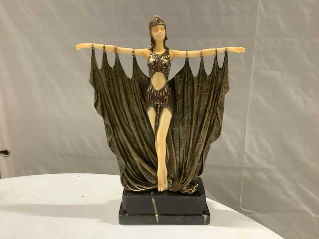 Pallet decoratie (125x) - afbeelding 1 van  5