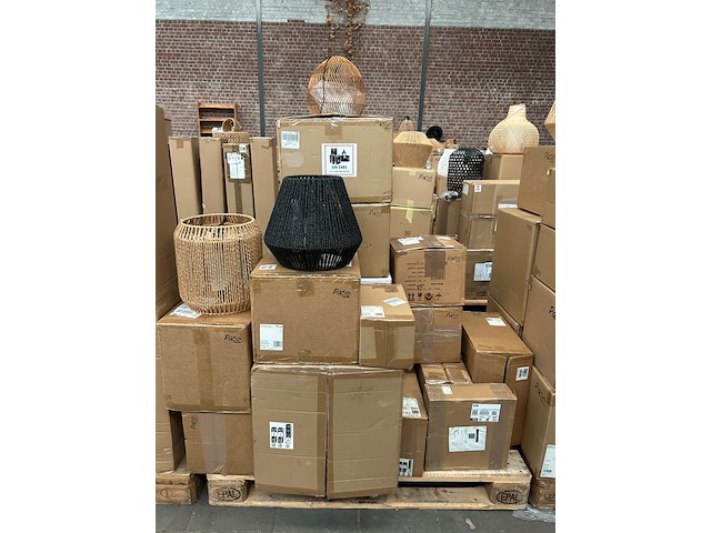 Pallet design verlichting ca. 26x paco home - afbeelding 1 van  9