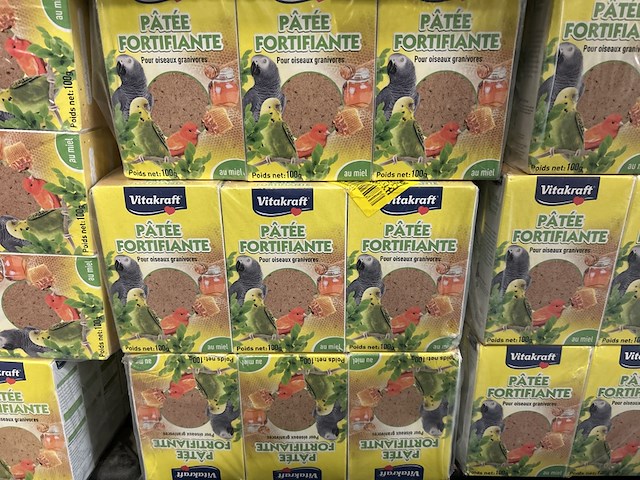 Pallet dierenbenodigdheden vitakraft, friskies - afbeelding 2 van  7