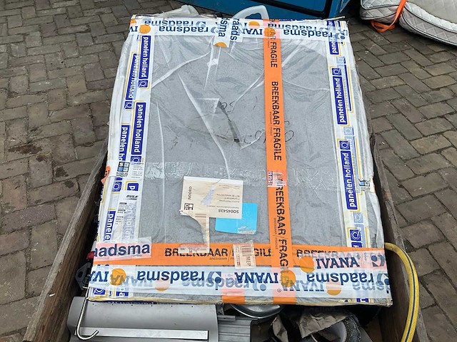 Pallet divers - diverse bouwmaterialen - afbeelding 6 van  7