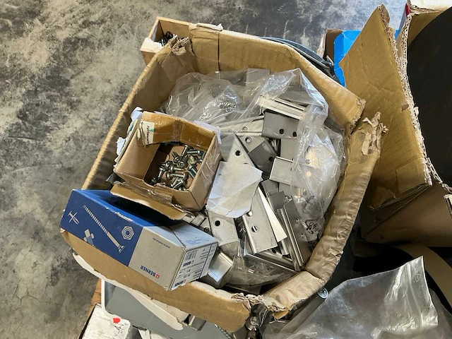 Pallet divers bevestigingsmateriaal - afbeelding 5 van  15