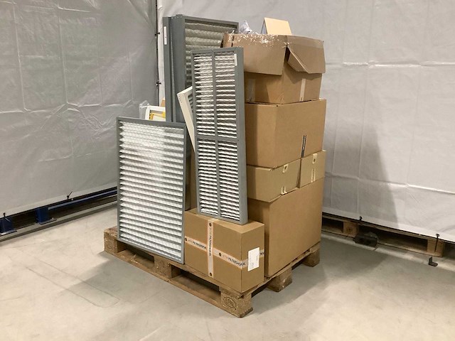Pallet divers filters - afbeelding 1 van  4